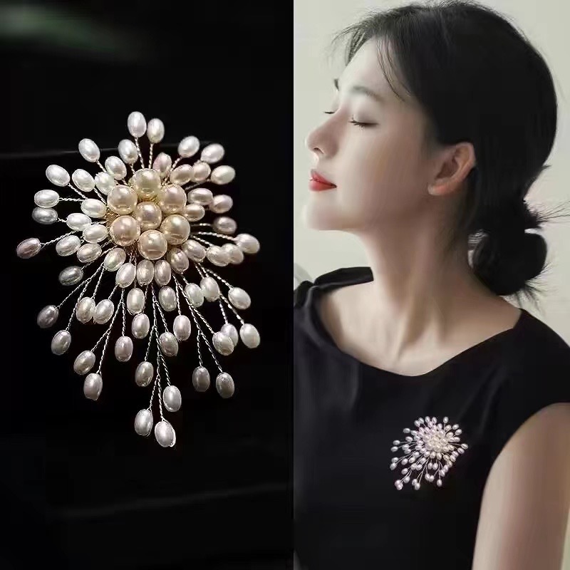 Pearls Brooch for Elegant Wome - đánh giá và giá Suit Supply Wedding Party