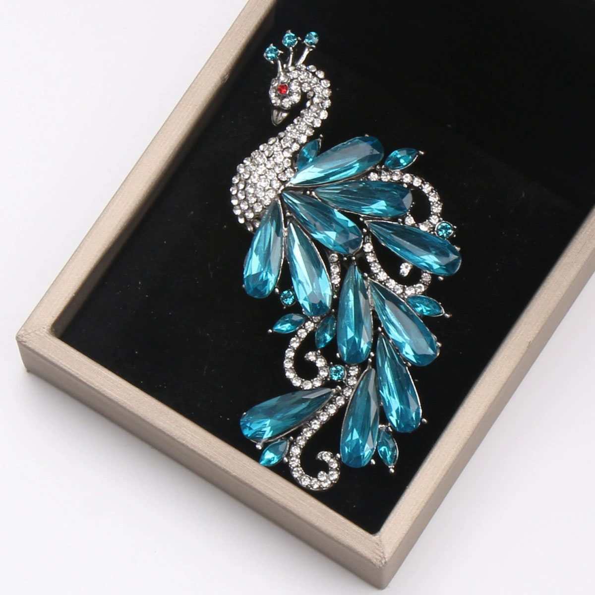 Luxury Rhinestones Peacock Bro - đánh giá và giá Suit Supply Wedding Party