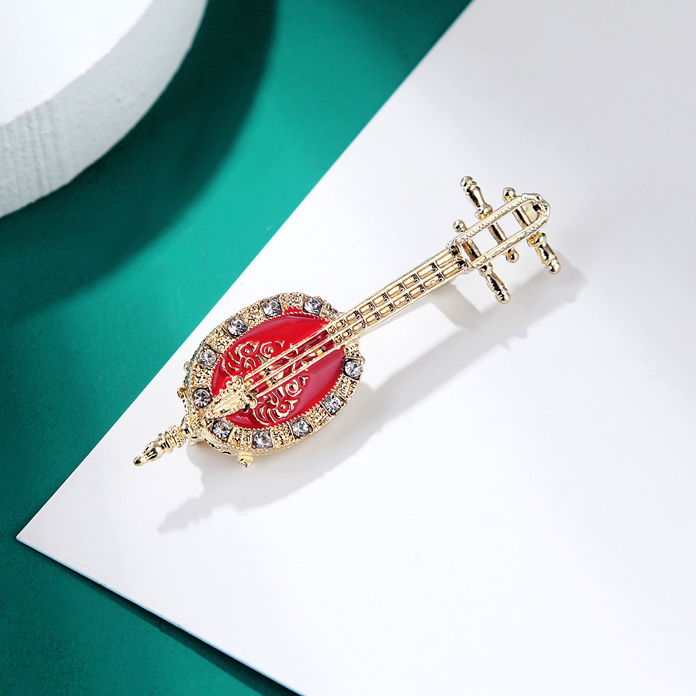 Antique Lute Red Enamel Brooch - đánh giá và giá Suit Supply Wedding Party