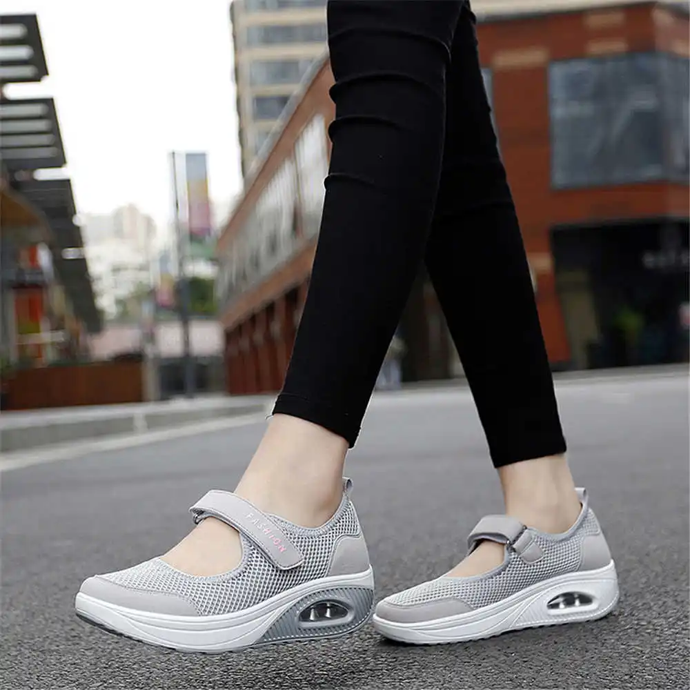 36-41 Demi-season Colored Snea - đánh giá và giá Wedding Supply Canada